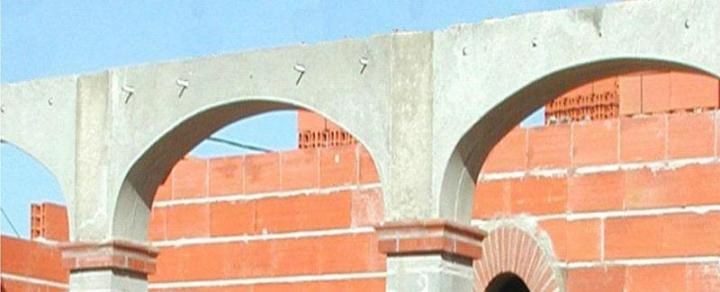 Poutres cintrées en béton Lavernose-Lacasse